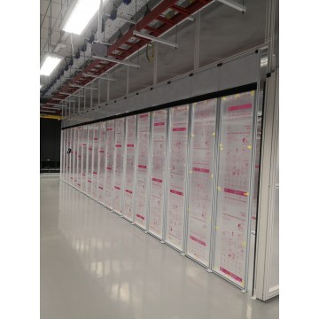 Hot Aisle Containment